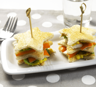 Club sandwich aux Petits Coraya, crème de maïs et poivrons